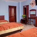 Irys Hotel *